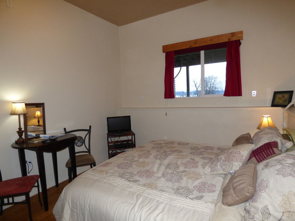 Crane'S Rest B&B Fritz Creek Экстерьер фото